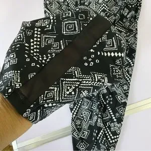 shosho | Pants & Jumpsuits | Shosho Black And White Midrise Soft Capri ...